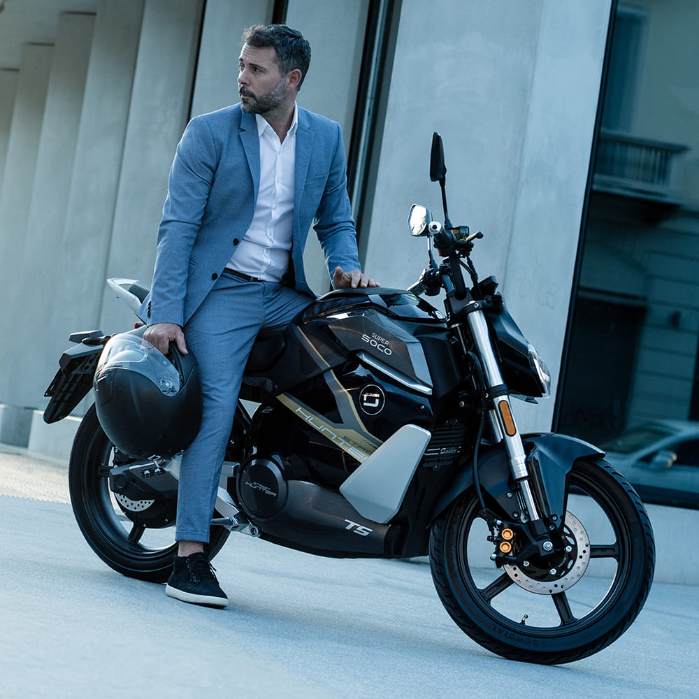 Электромотоцикл Super Soco TS Street Hunter Pro