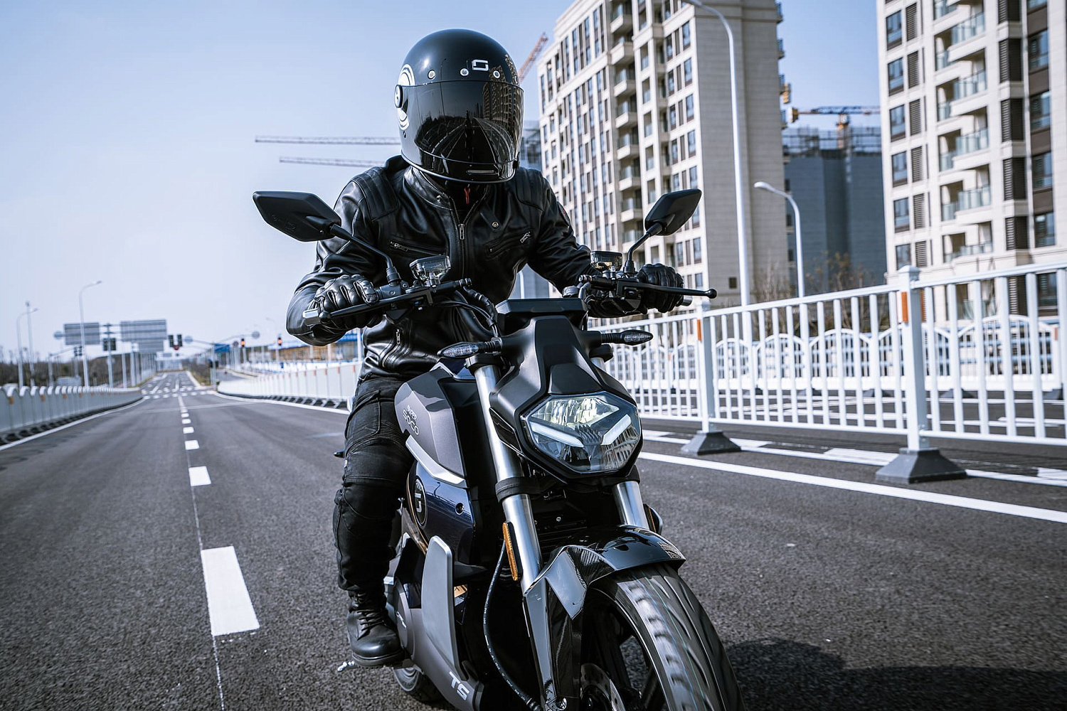 Электромотоцикл Super Soco TS Street Hunter (черный)