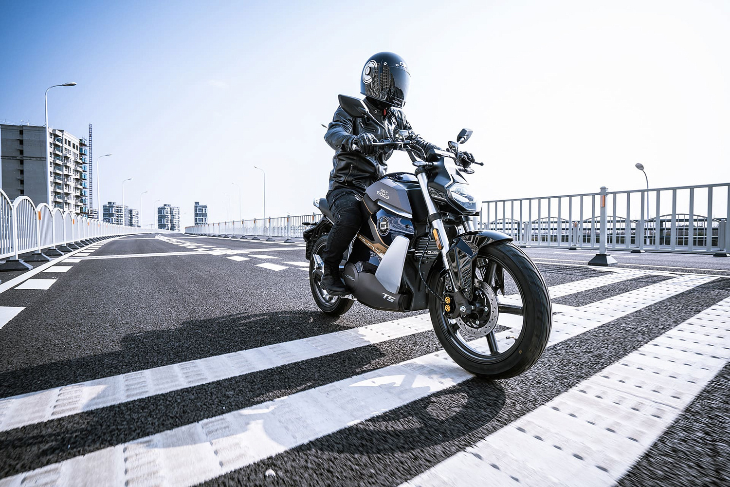 Электромотоцикл Super Soco TS Street Hunter (черный)