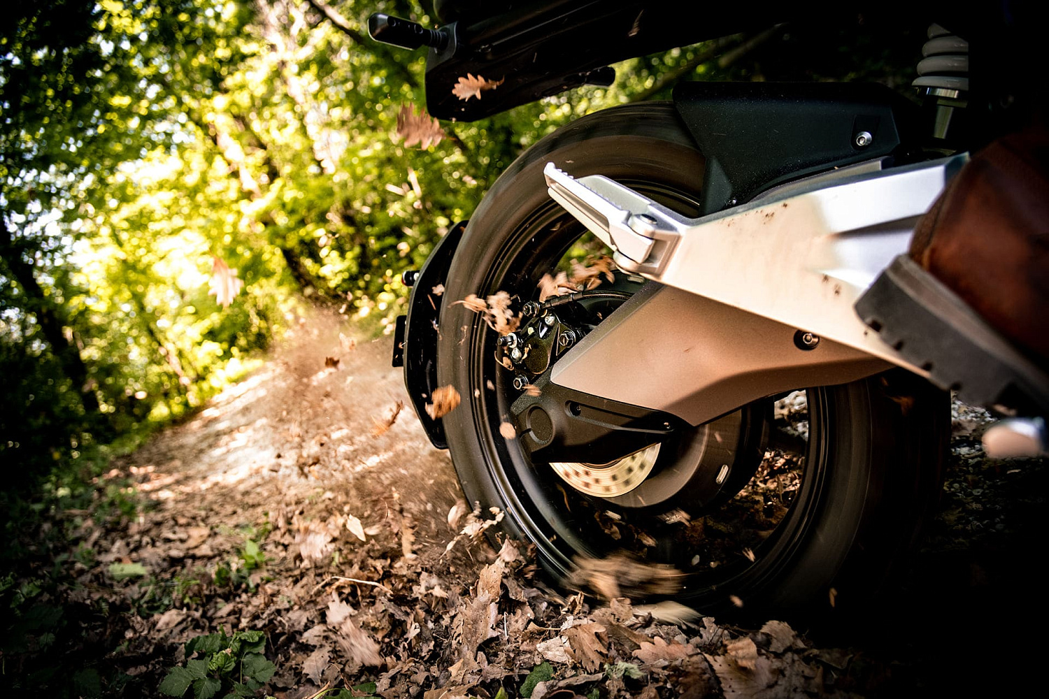 Электромотоцикл Super Soco TC Wanderer (серый штормовой)